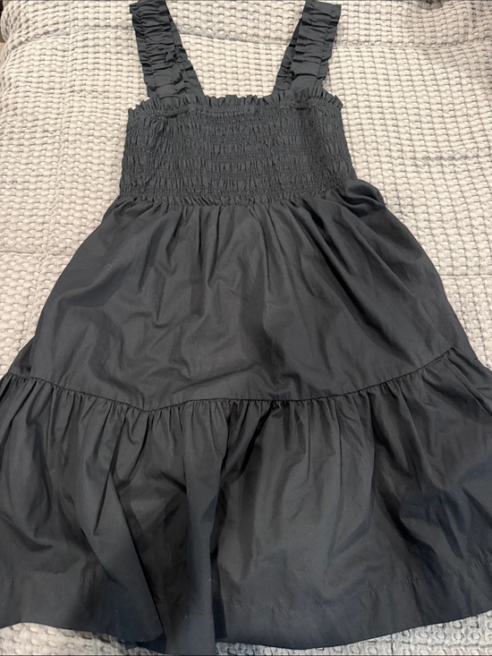 abercrombie kids Dresses & Skirts - abercrombie women’s Black Smocked Tiered Sundress